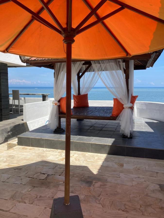 Villa Agung Beach Inn Ловина Экстерьер фото