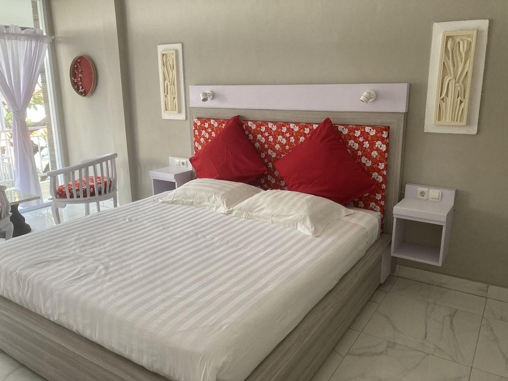 Villa Agung Beach Inn Ловина Экстерьер фото